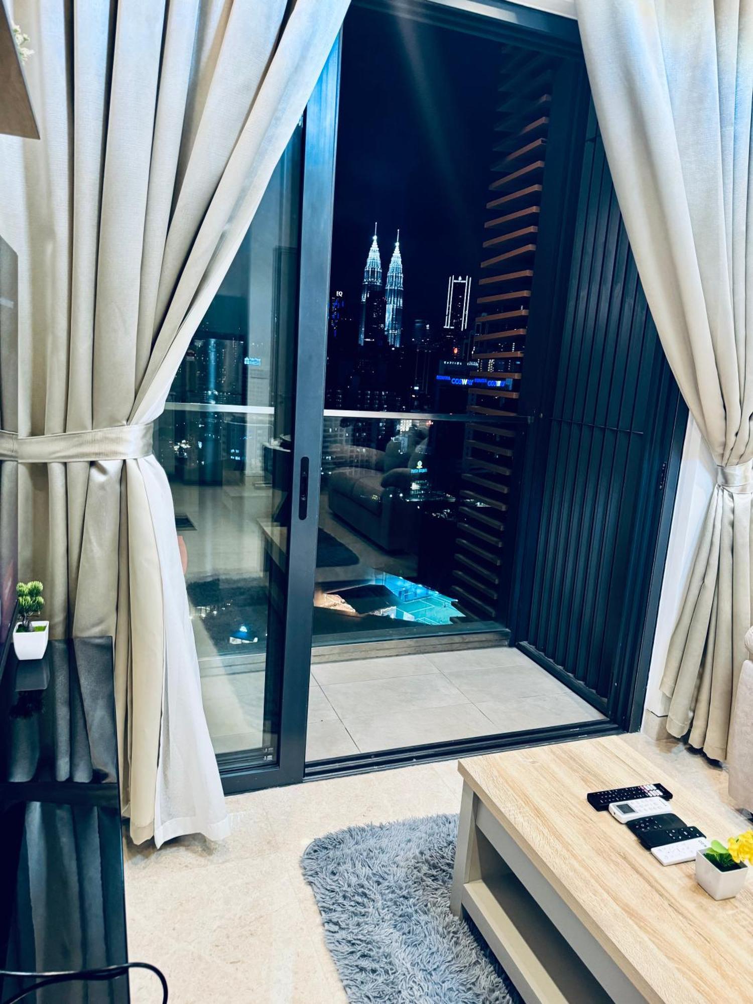Luxury Lucentia Suites By Classy Stay Κουάλα Λουμπούρ Εξωτερικό φωτογραφία
